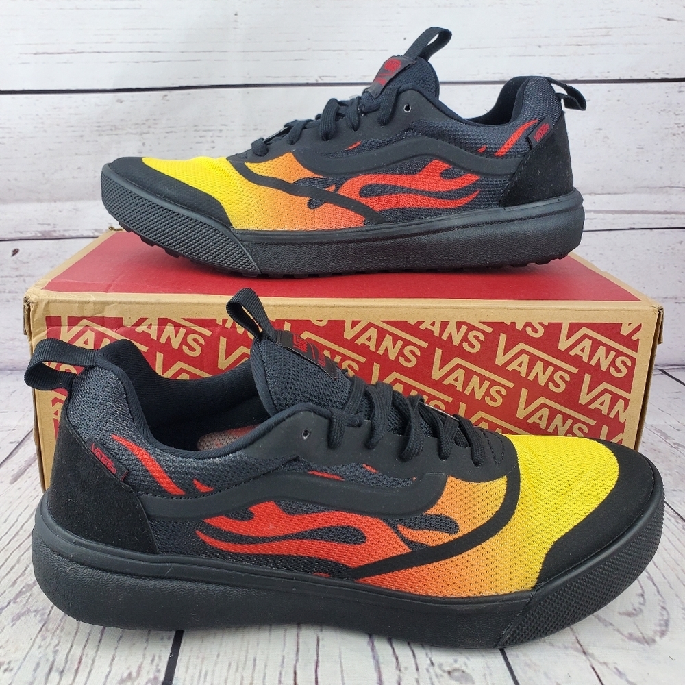 *Sold New Van's Ultrarange Rapid Black Flames - Picture 1 of 9